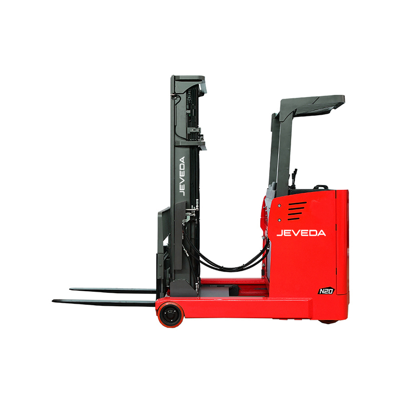 Empilhadeira compacta multidirecional stand-on